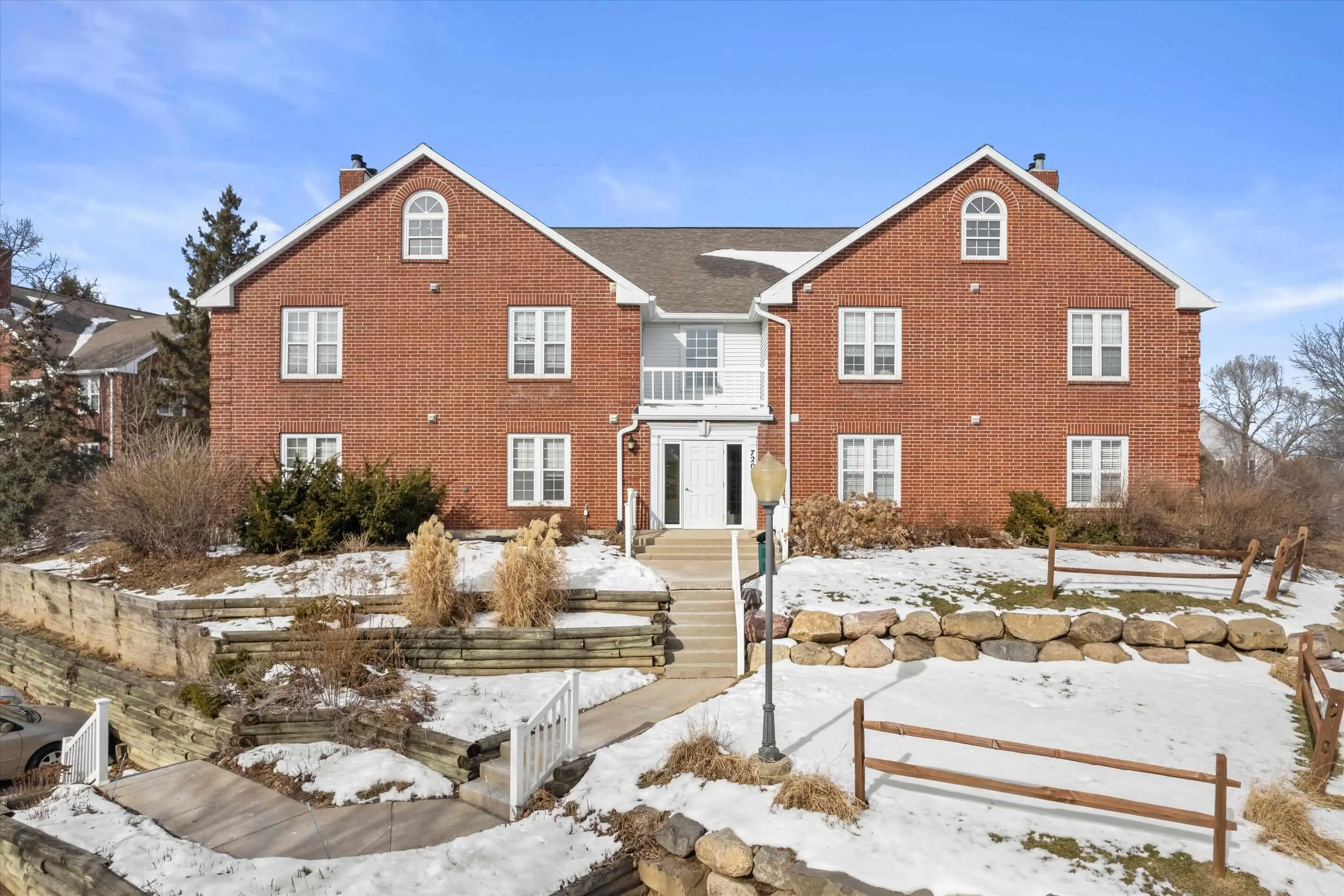 Photo of Listing #2016635