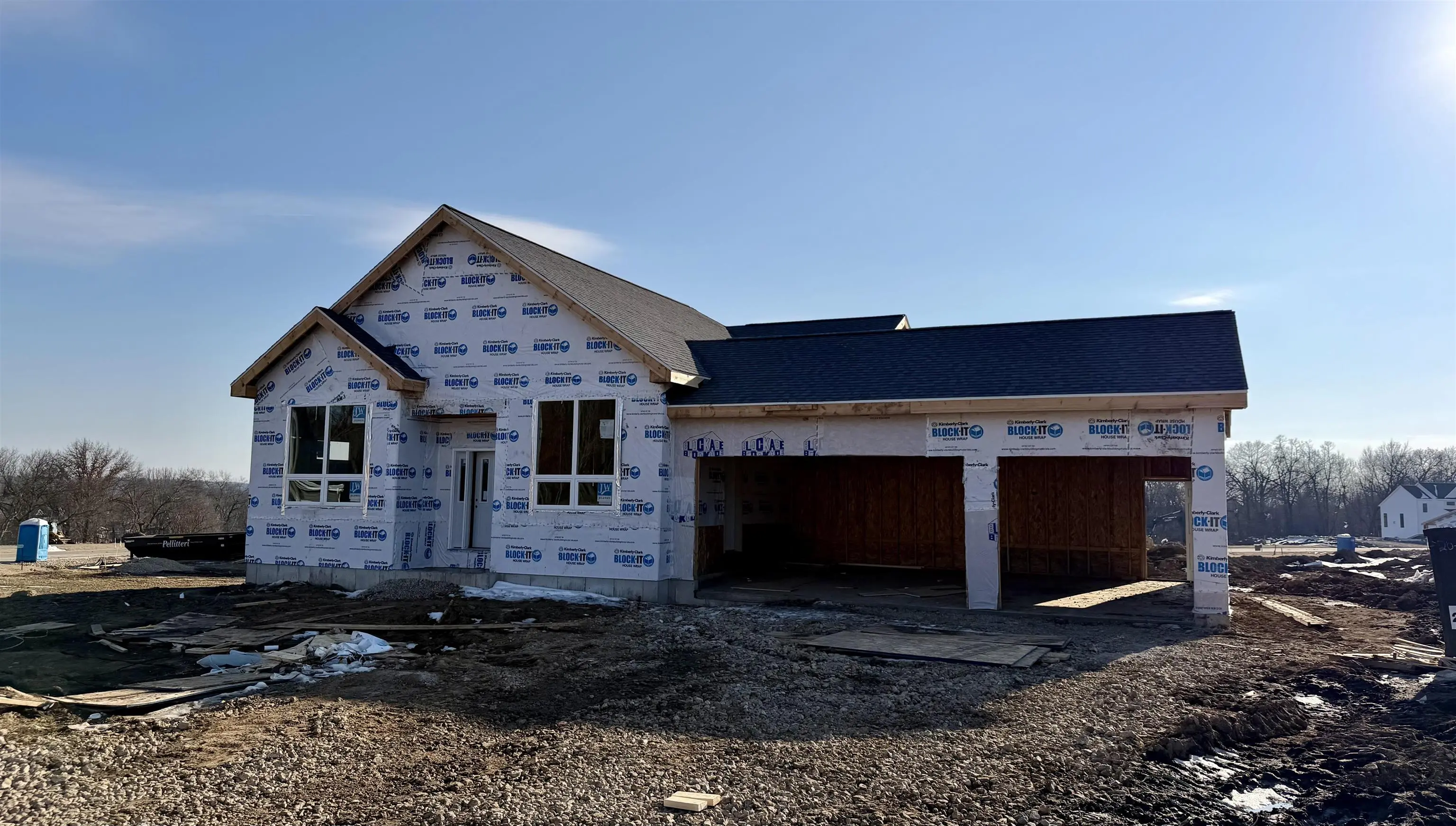 Photo of Listing #2016640