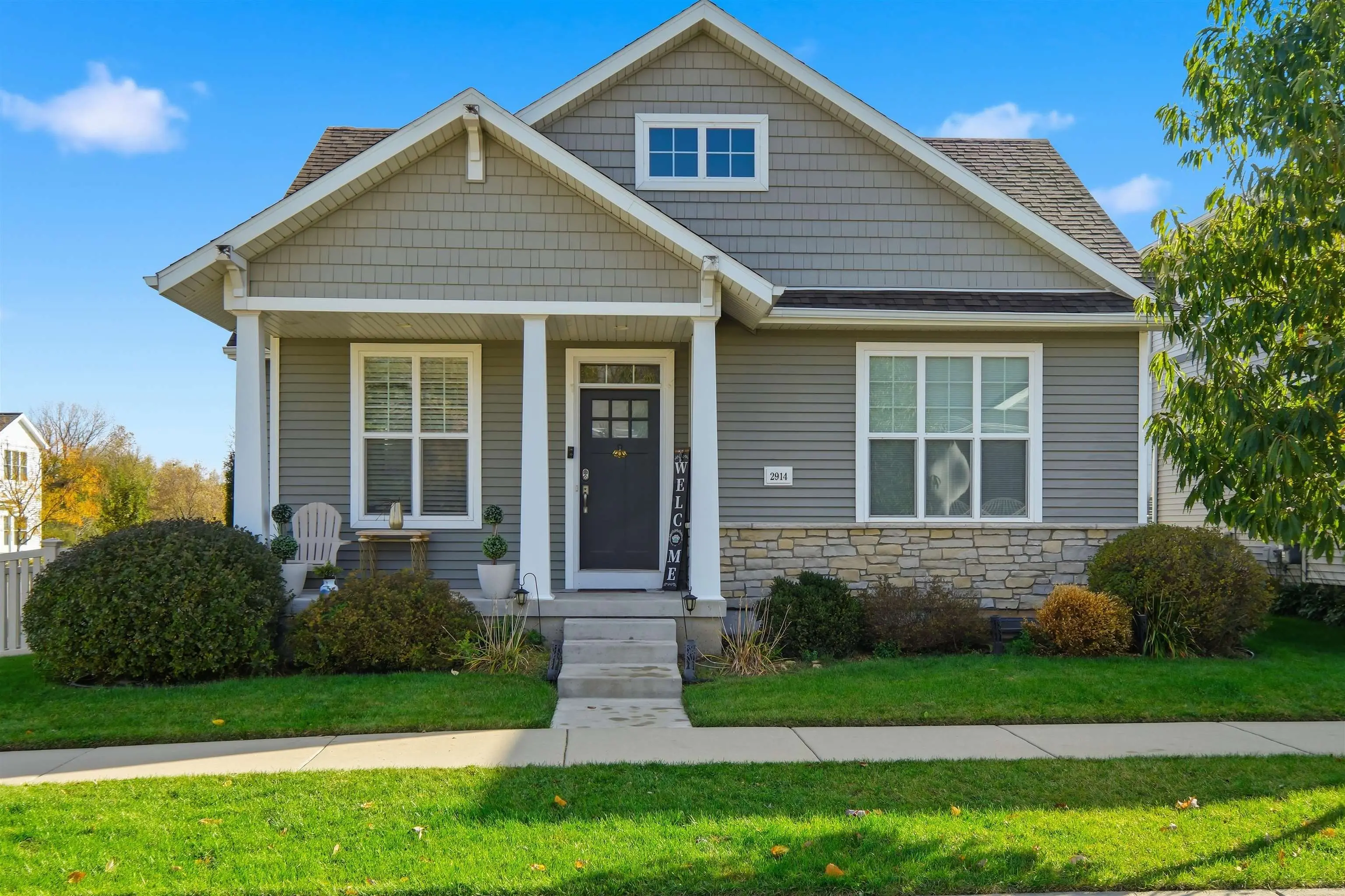 Photo of Listing #2016641