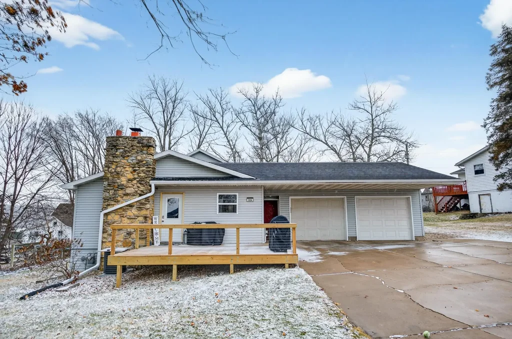 304 Holland Lane, Hollandale