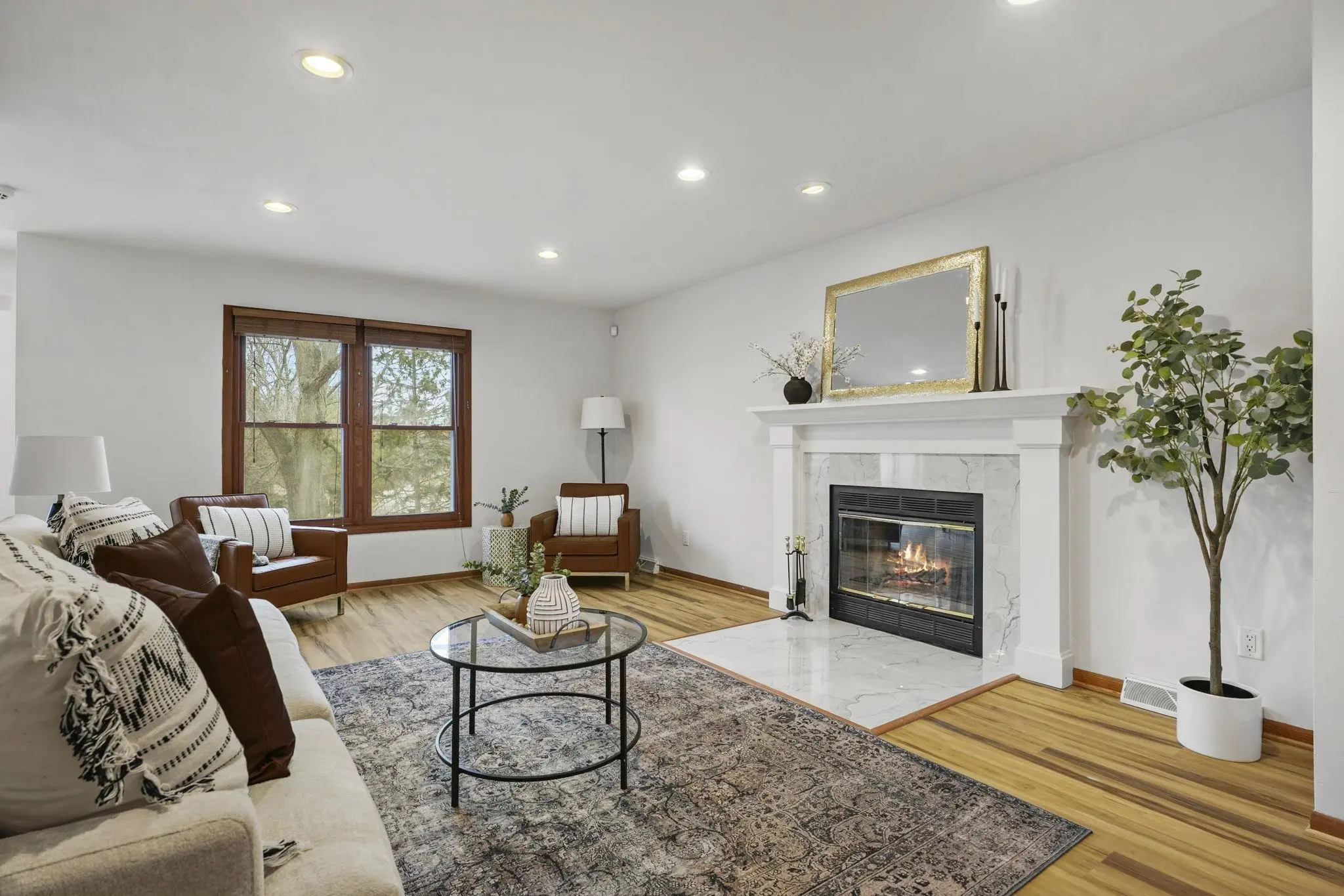 Photo of Listing #2016735