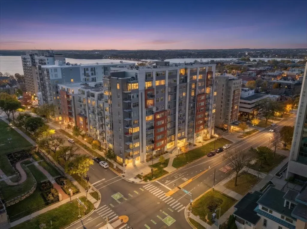 #310 - 309 W Washington Avenue, Madison