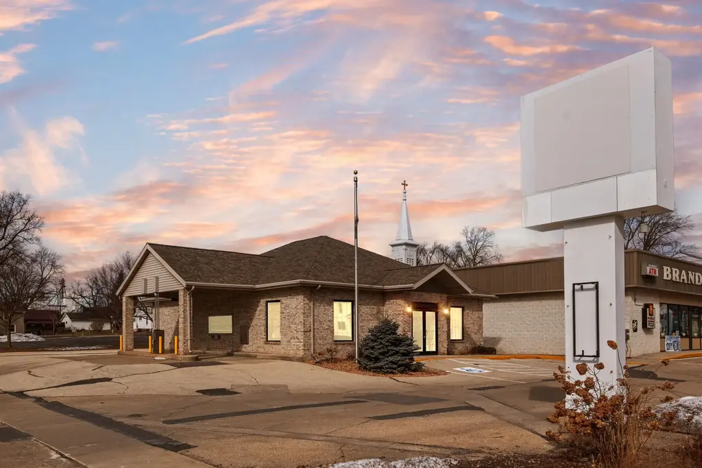 102 S Woodward Street, Brandon