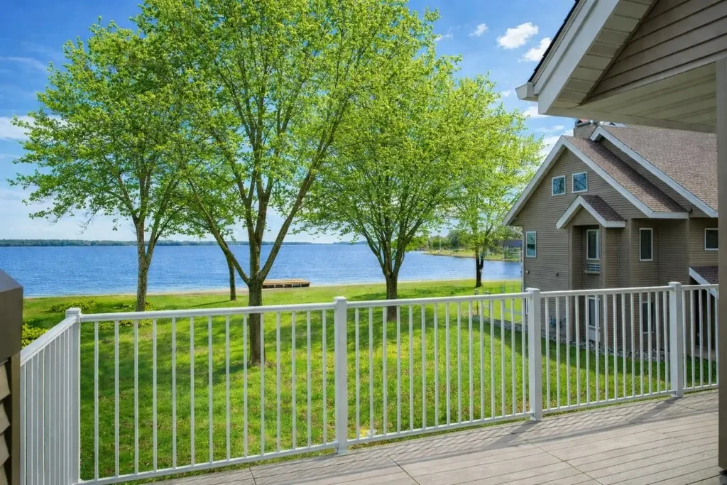 N7511 Harbor Drive, Germantown