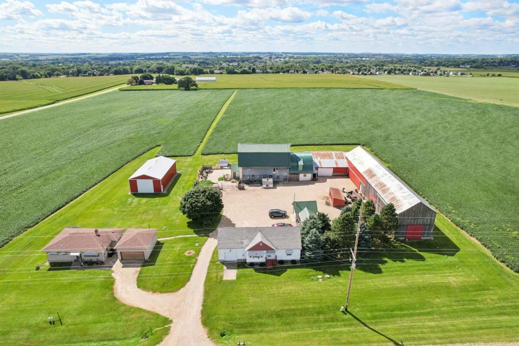 6889 And 6897 North Towne Road, DeForest