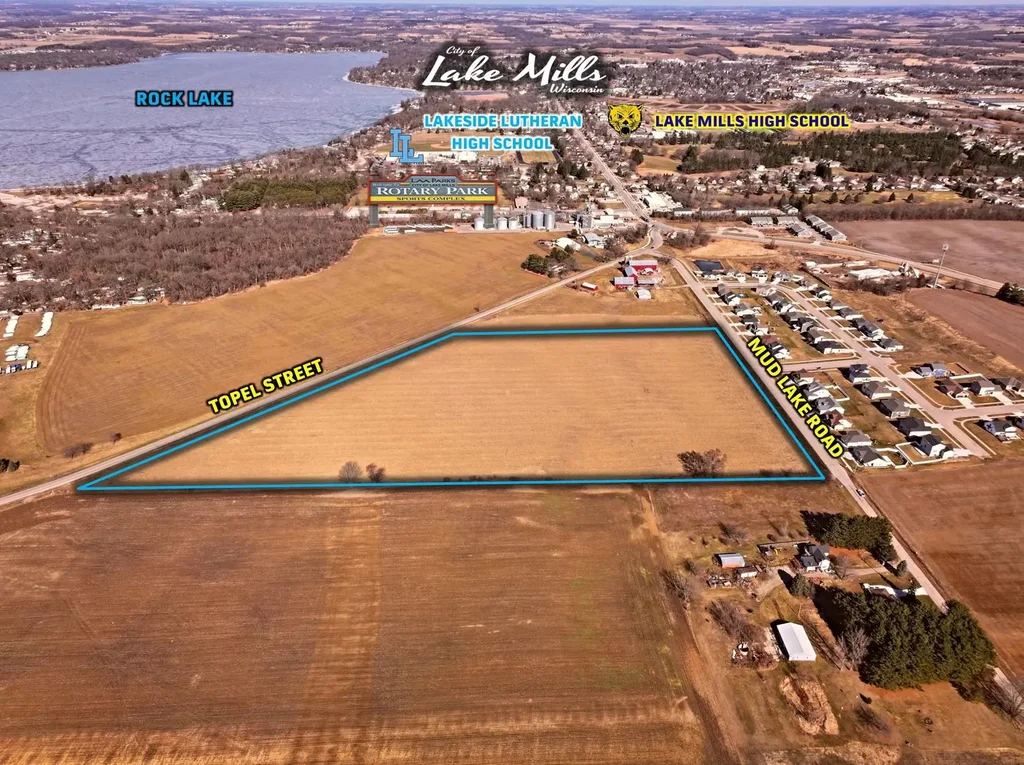 24.65 M/l Acres Topel Street, Lake Mills