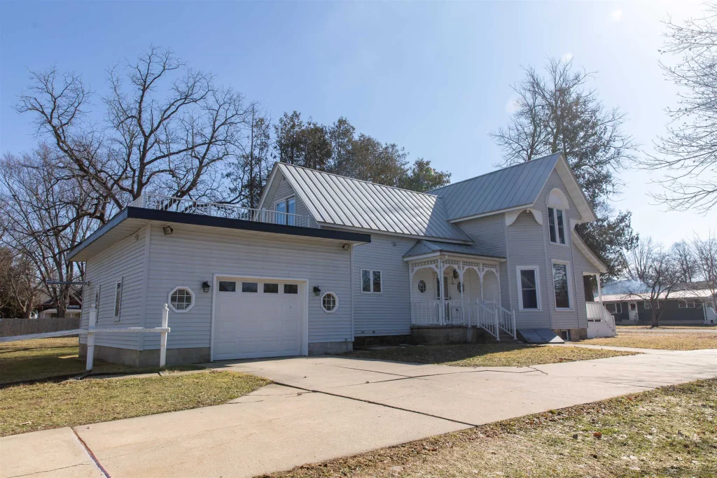 246 E 5th Street, Westfield