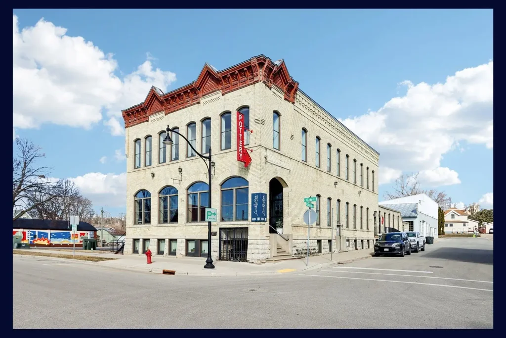 101 Church Street, Lake Mills