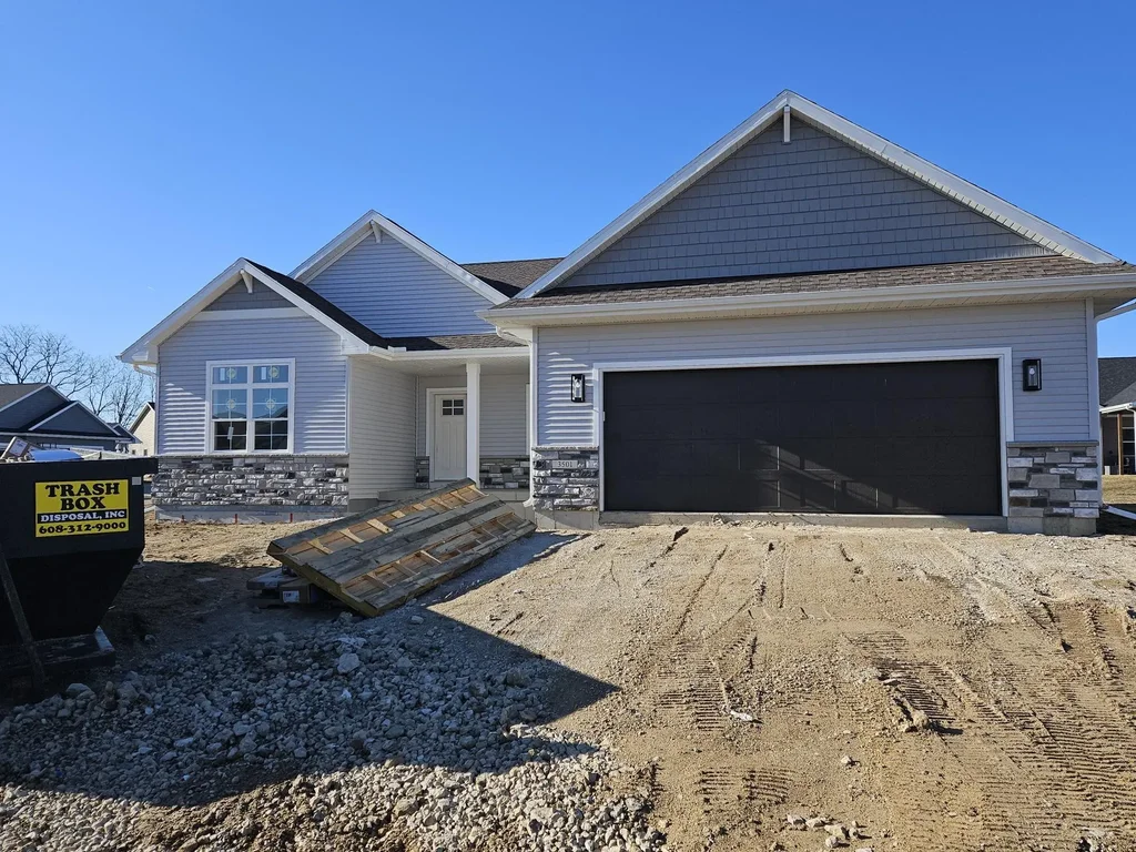 3501 Samson Drive, Milton