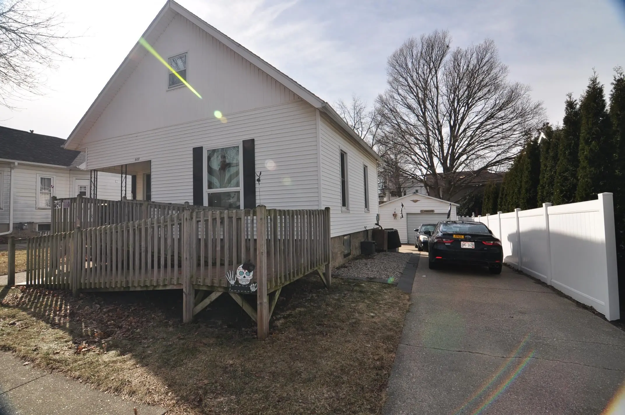 Photo of Listing #2017165