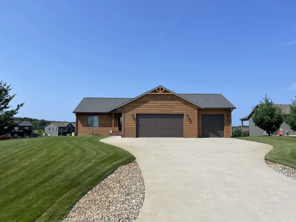 N8551 Lake Cabin Drive, Germantown