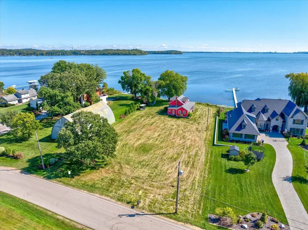 5114 Reynolds Avenue, Westport