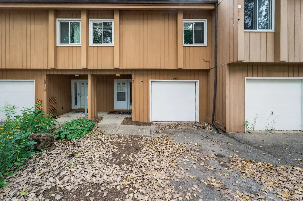 2911 Marina Drive, Middleton