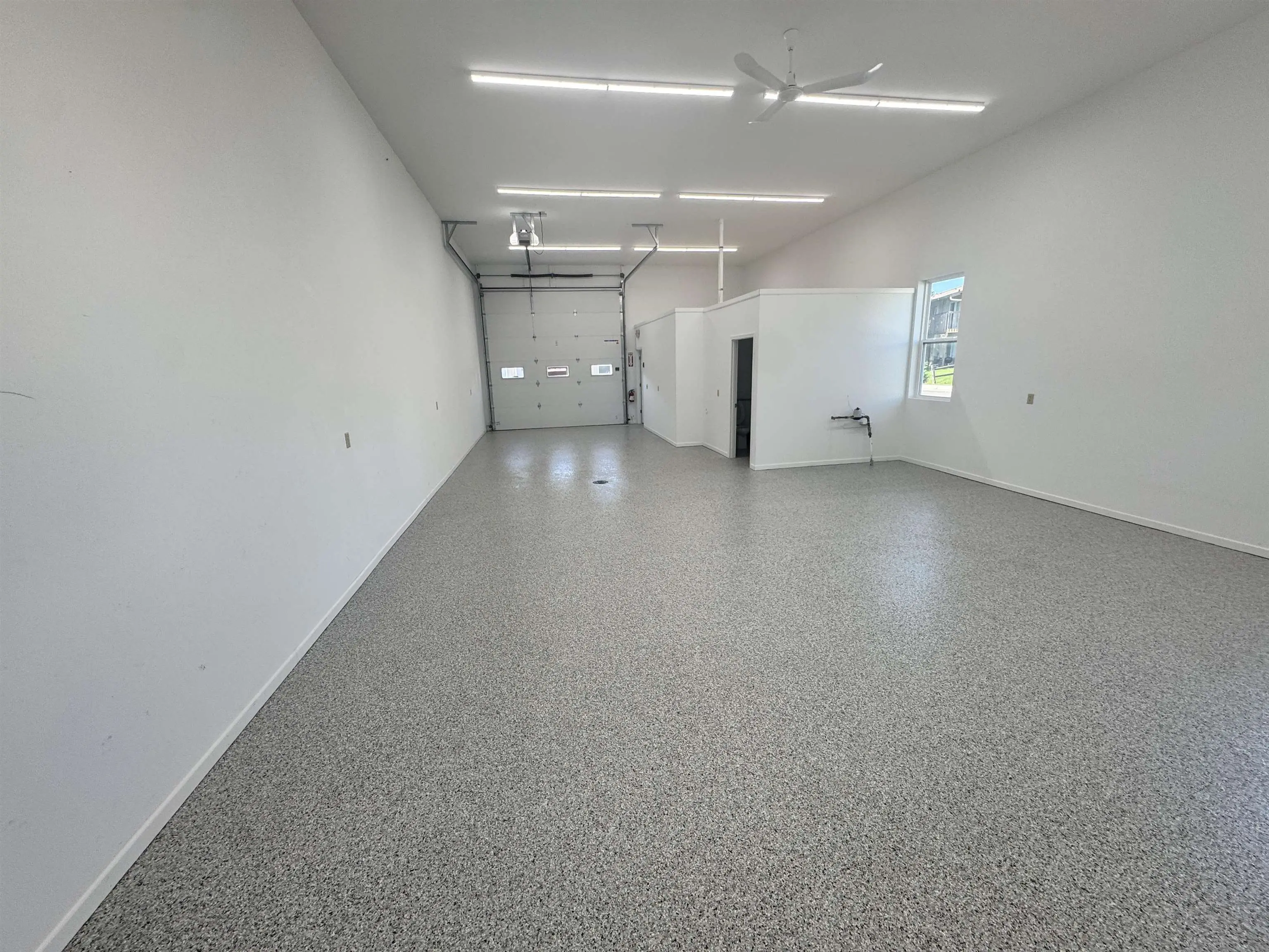 #101 - 6580 Lake Road, Windsor