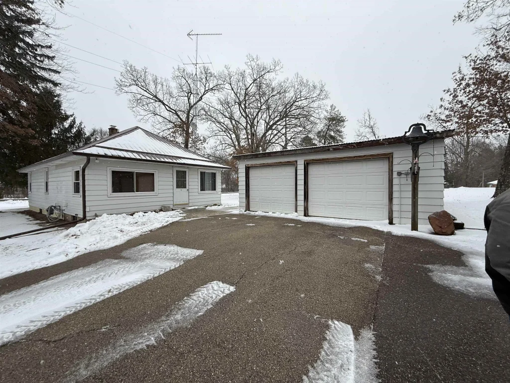 18 Gravy Lane, Lake Delton