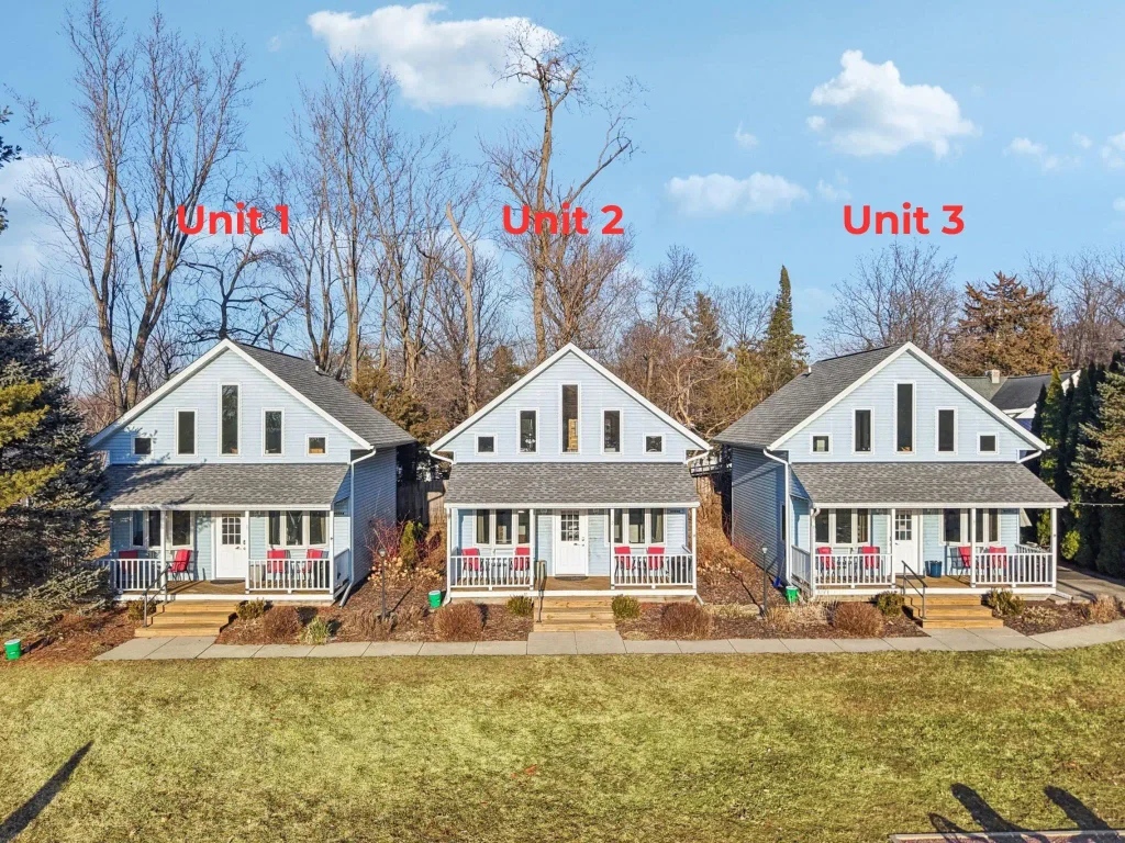 W9350 County Road V, Dekorra