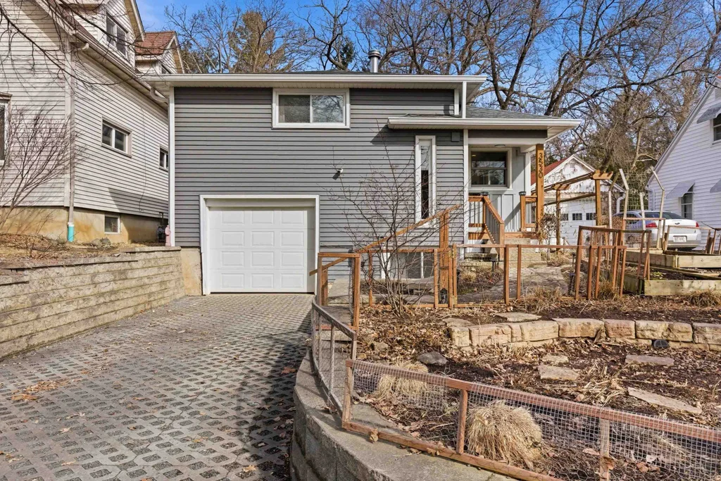 3530 Wyota Avenue, Madison