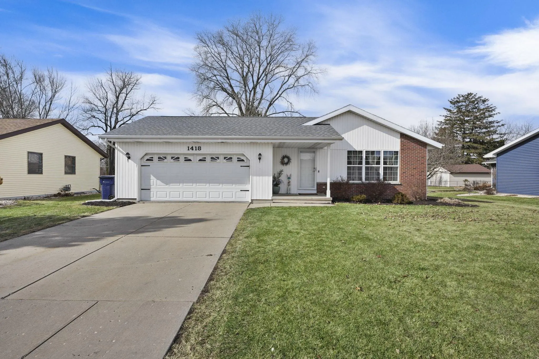 Photo of Listing #2017536