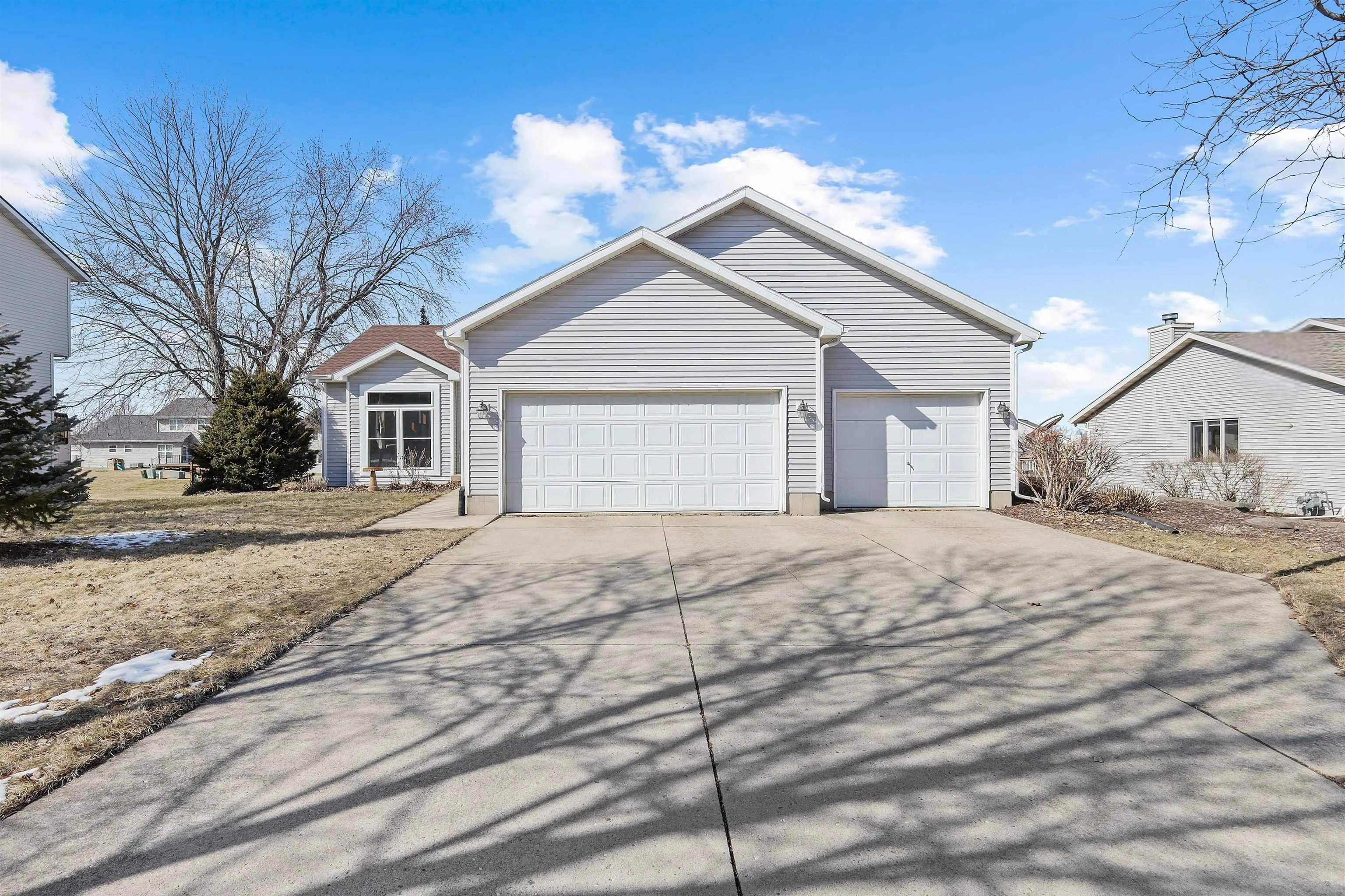 Photo of Listing #2017668