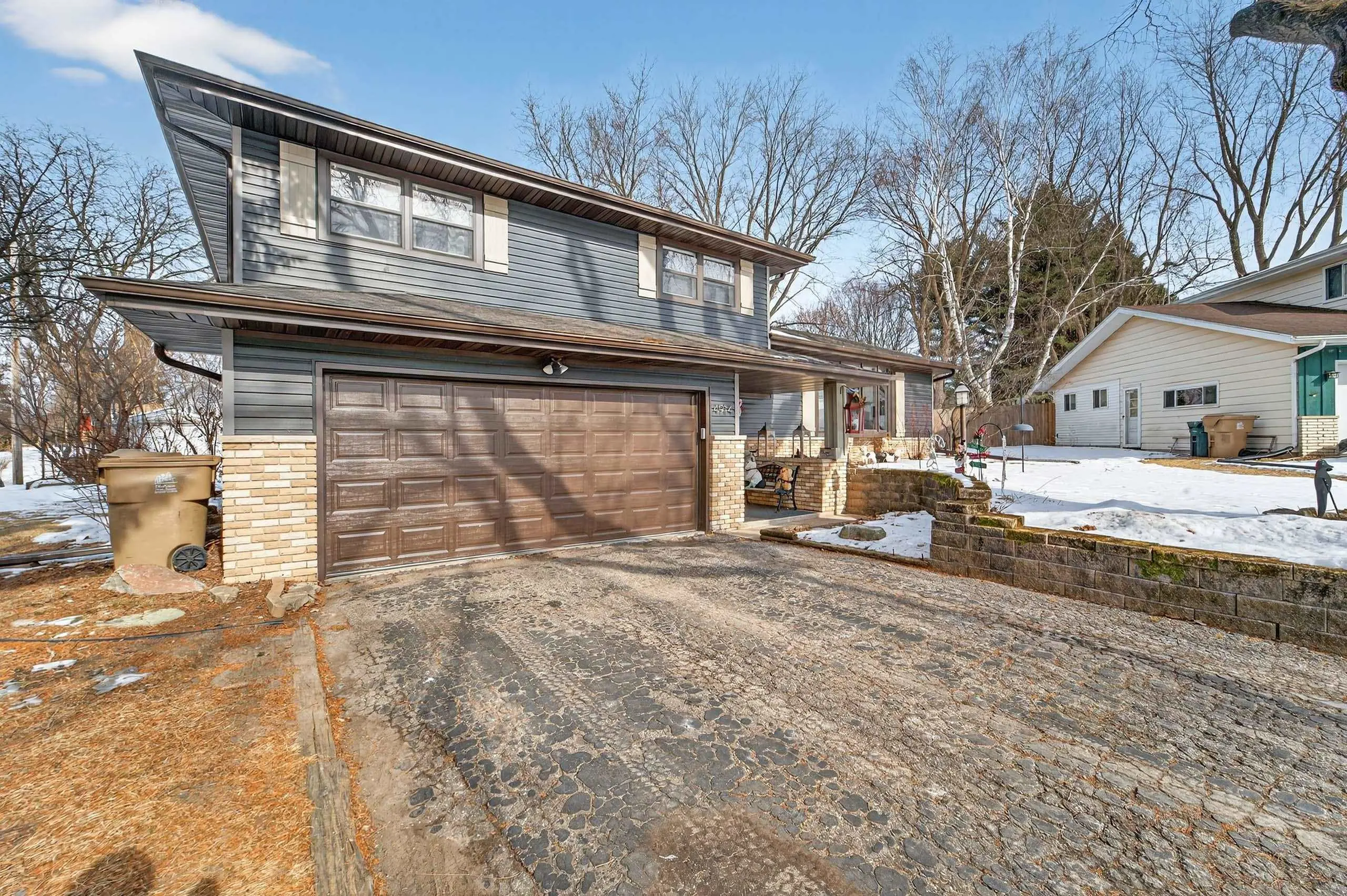 Photo of Listing #2017678