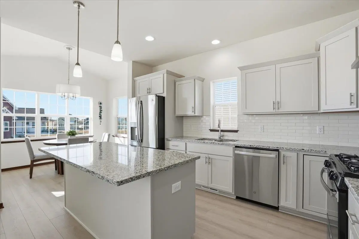 Photo of Listing #2017712