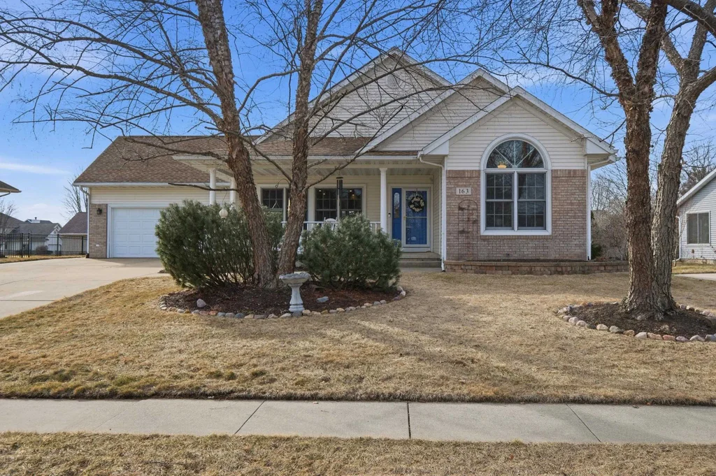 163 Fox Run, Sauk City