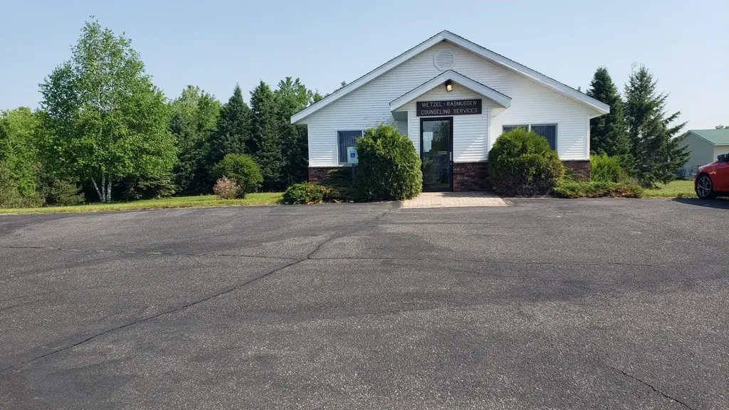W10610 Clinic Street, Elcho