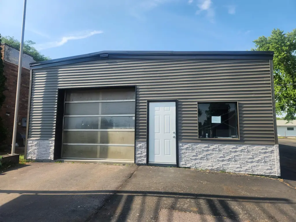 1015 8th Street, Baraboo