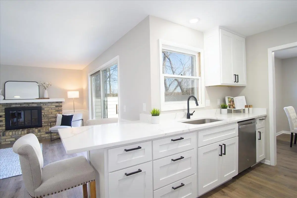 Photo of Listing #2018239