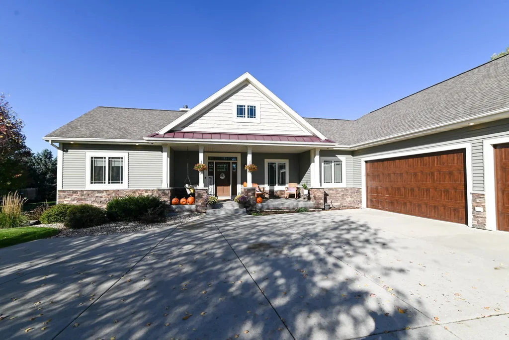 3168 Castleton Crossing, Bristol