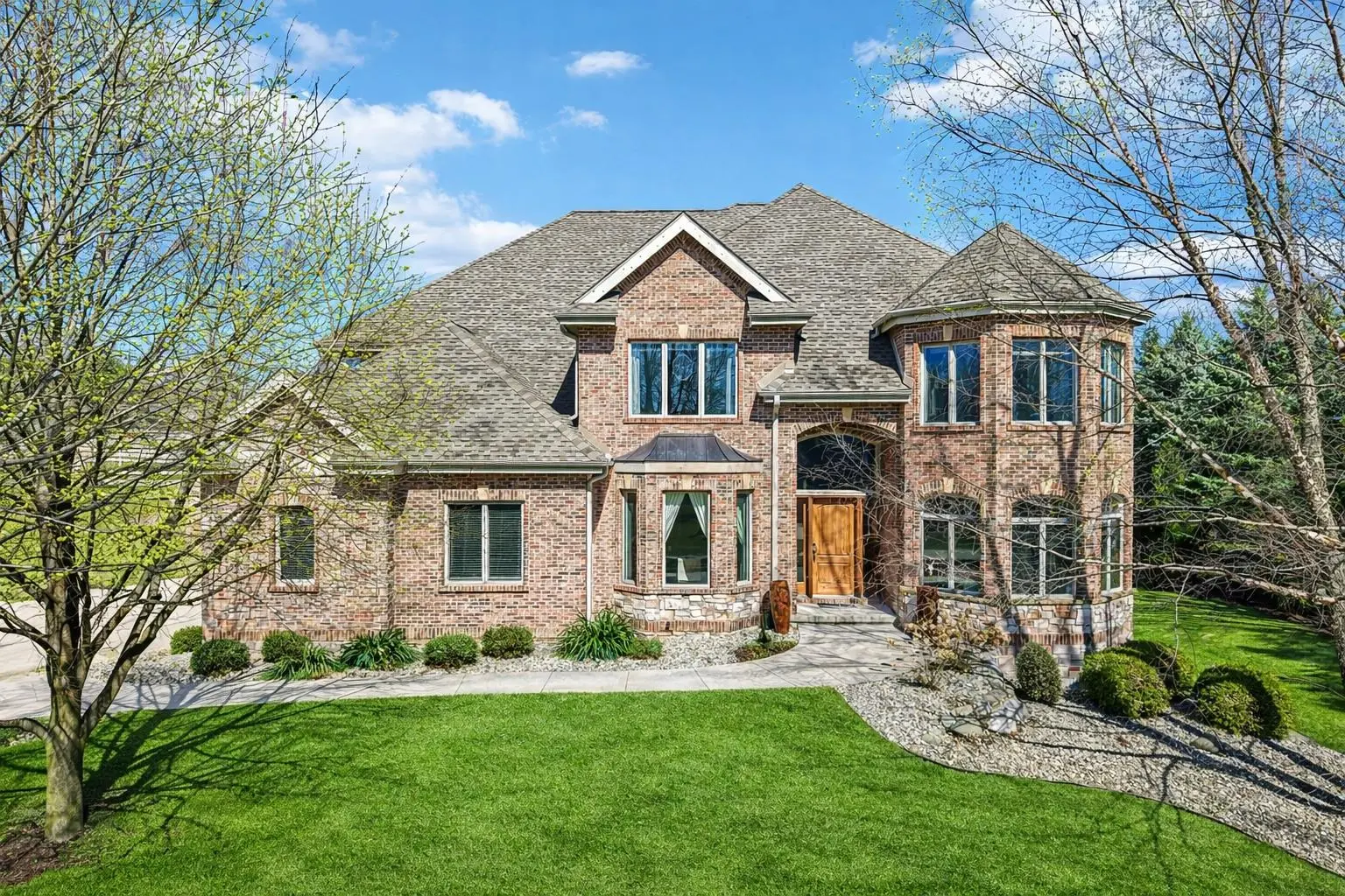 Photo of Listing #2018281