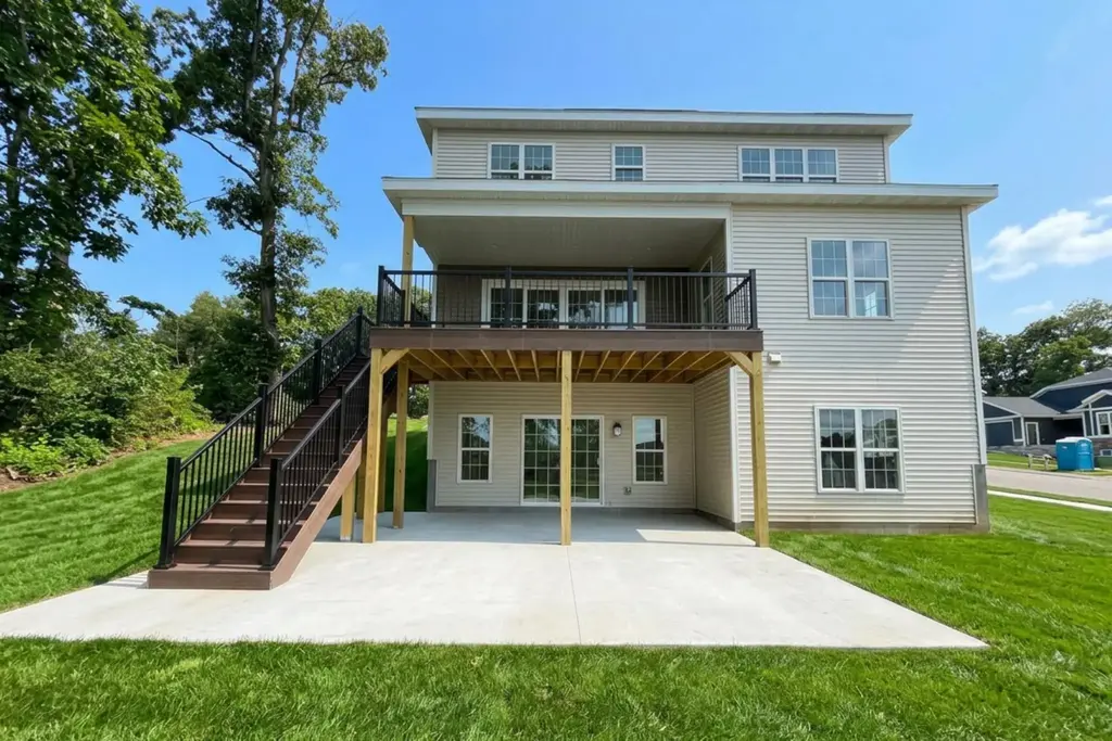 1285 Retreat Circle, Verona