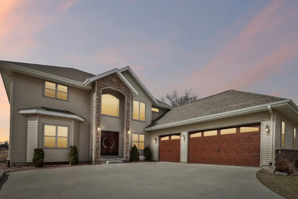 2820 Bluebird Drive, Portage
