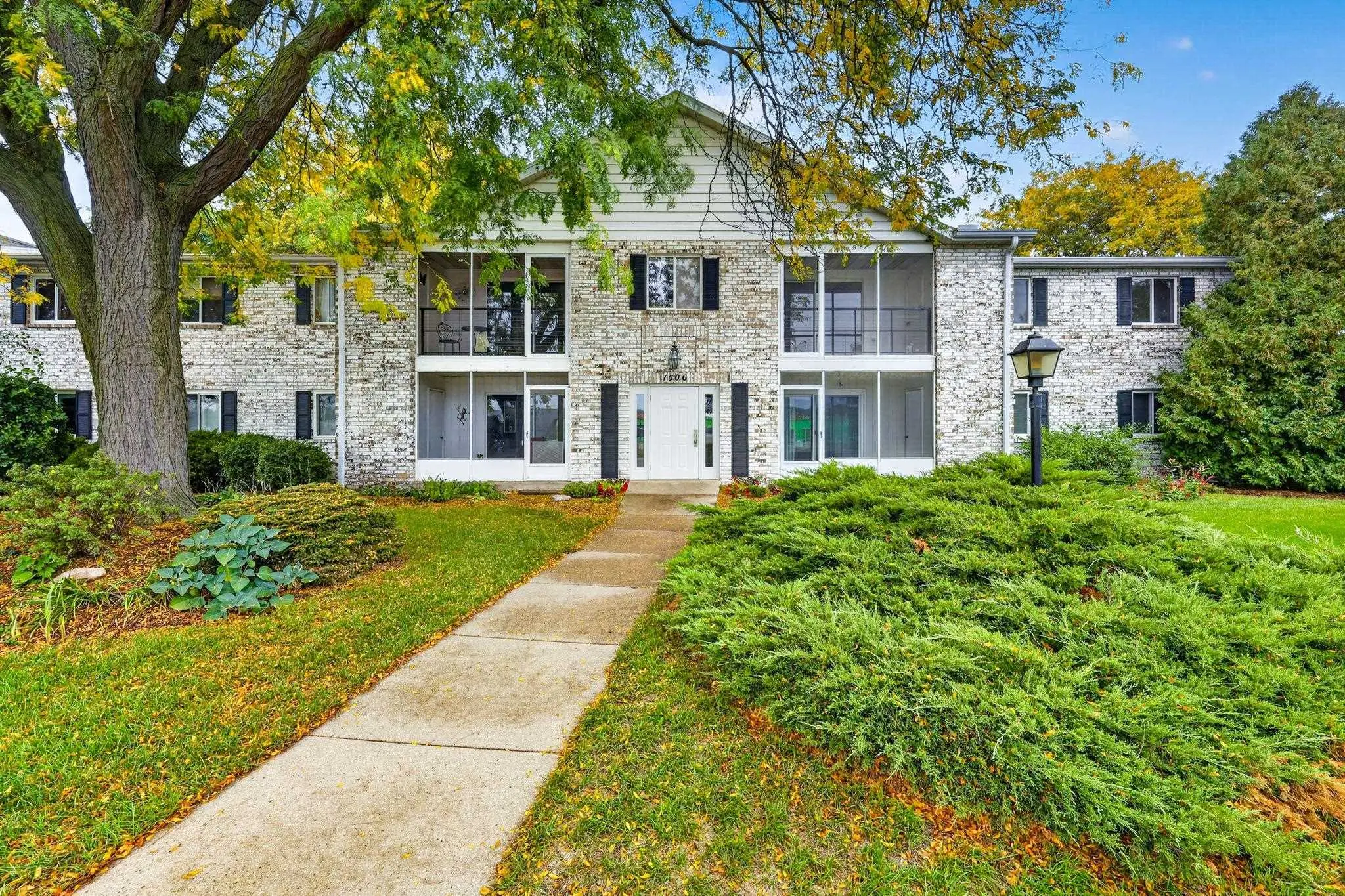 Photo of Listing #2018548