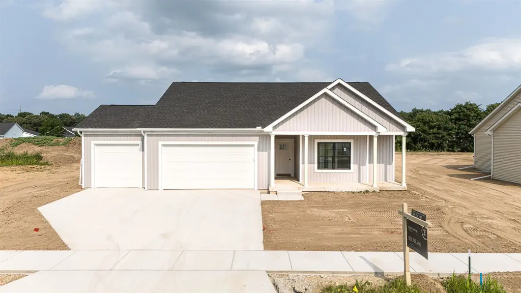 3822 N Woodbury Lane, Janesville