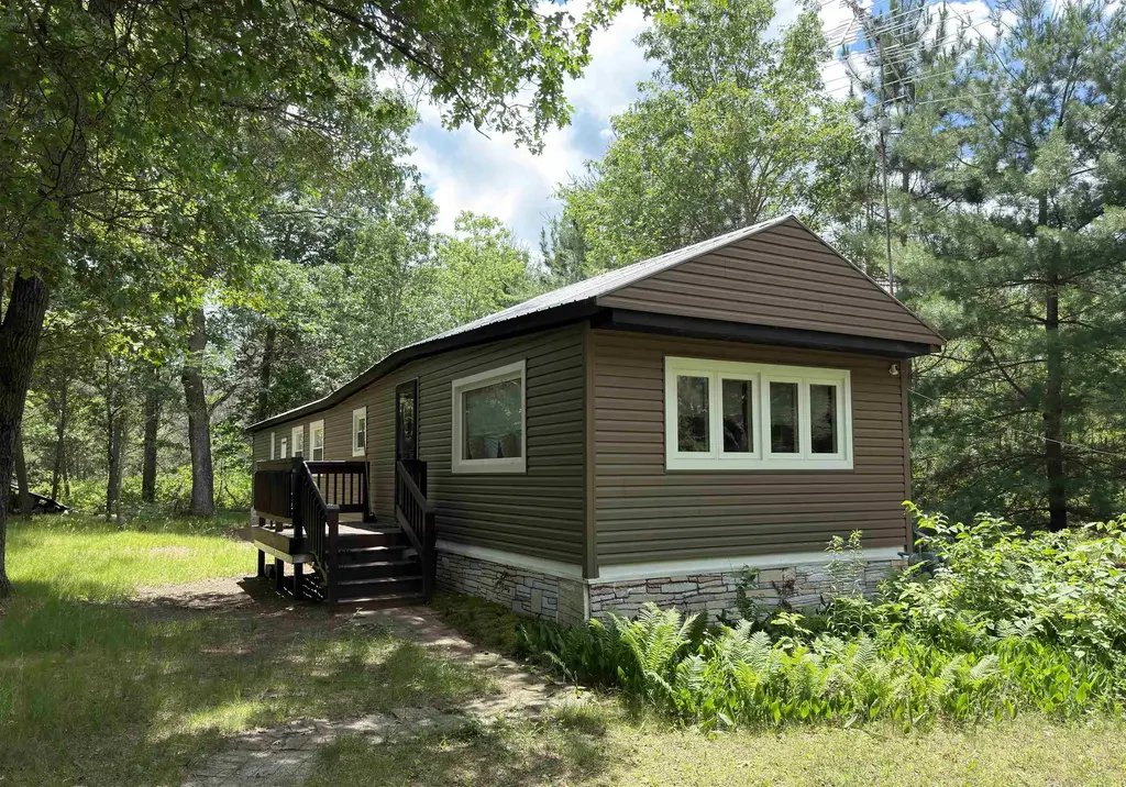 N9888 17th Avenue, Necedah