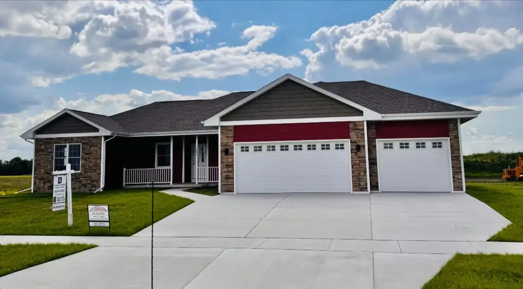 1191 Red Hawk Drive, Milton