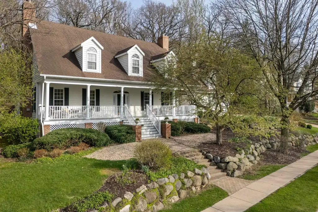 1429 Kings Lynn Road, Stoughton