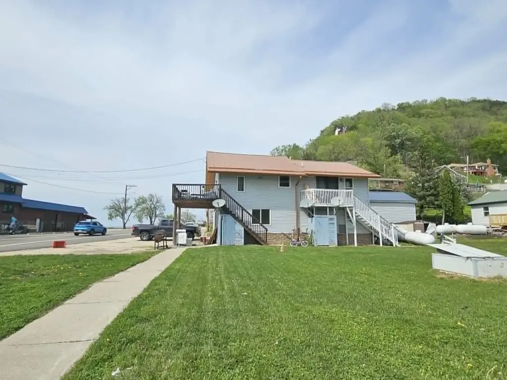 119 & 121 Main Street, Lynxville
