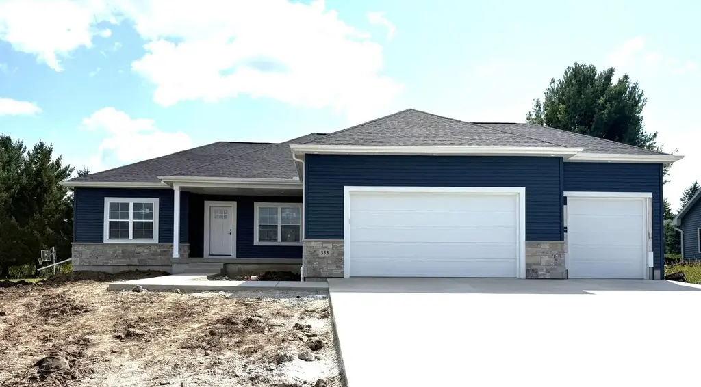 333 Drumlin Loop, Ripon