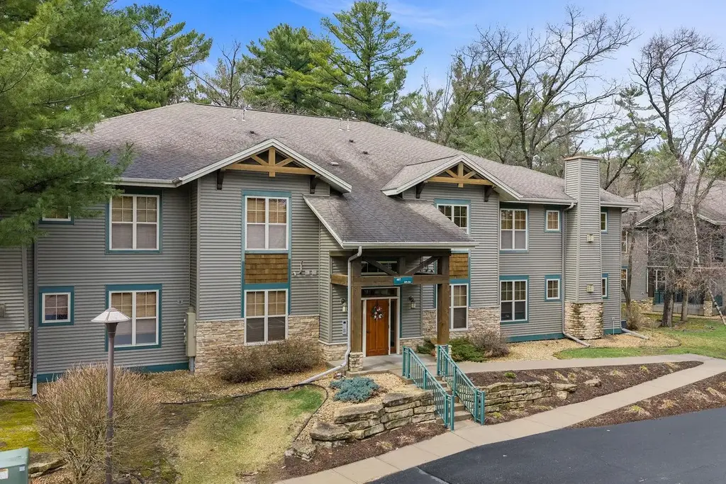 #109 - 407 Clara Avenue, Lake Delton