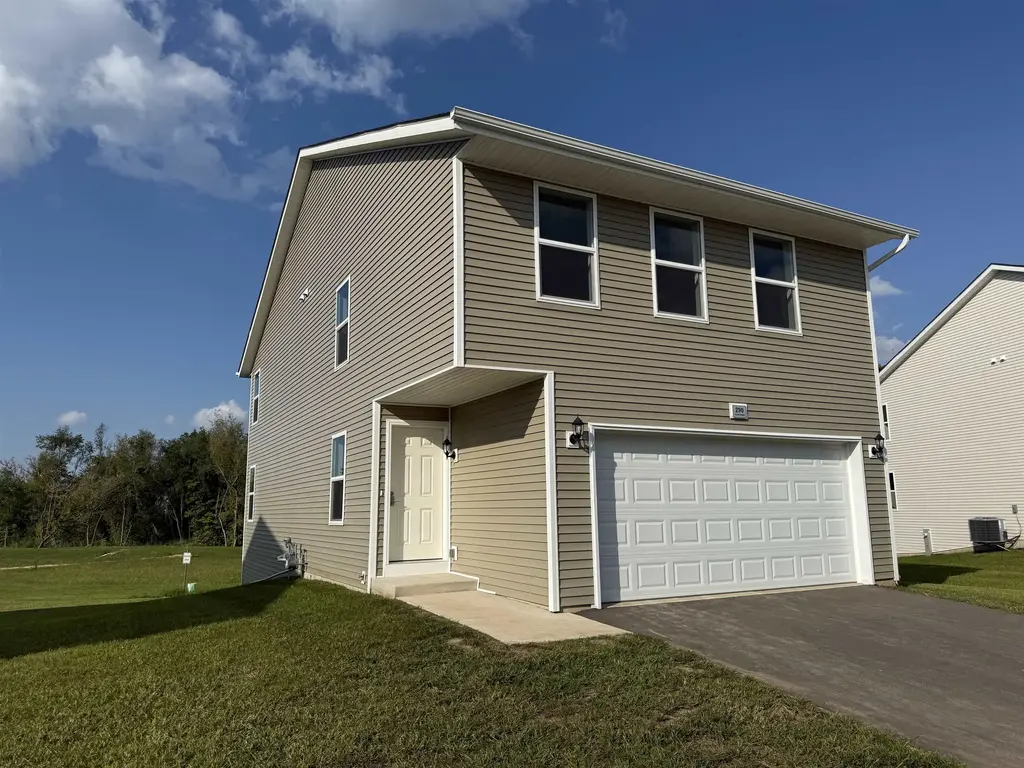 290 Tyler Street, Belleville