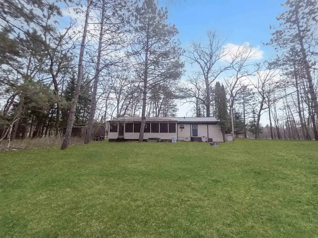 1985 14th Drive, Adams