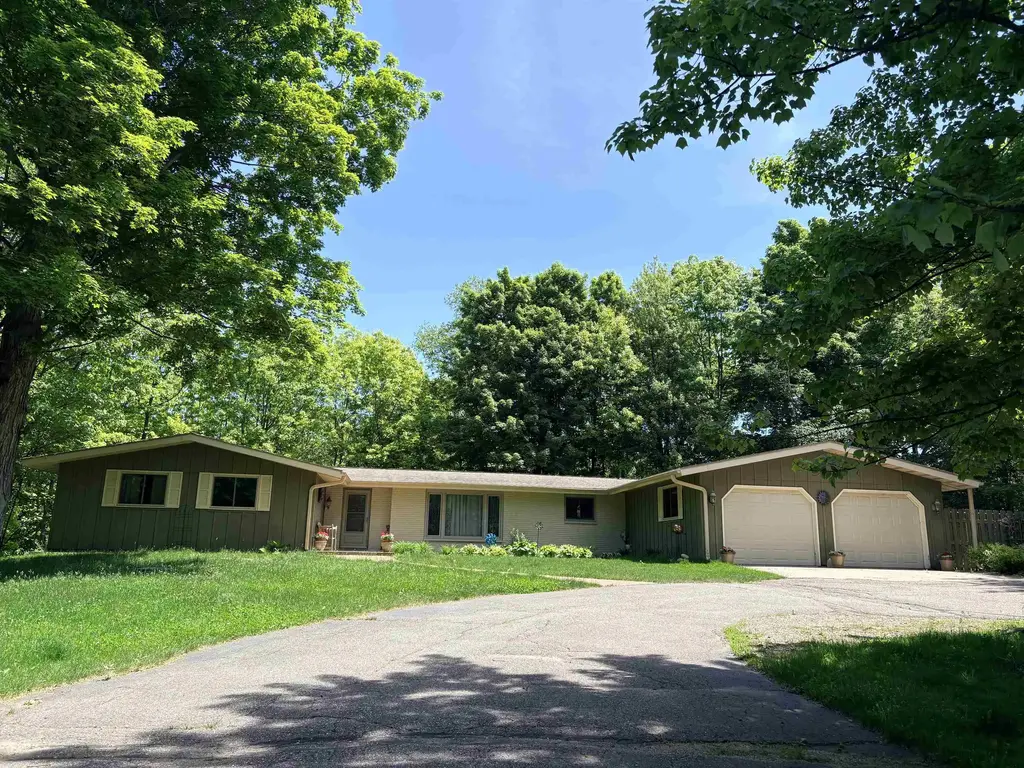 3270 S Hwy 17, Crescent