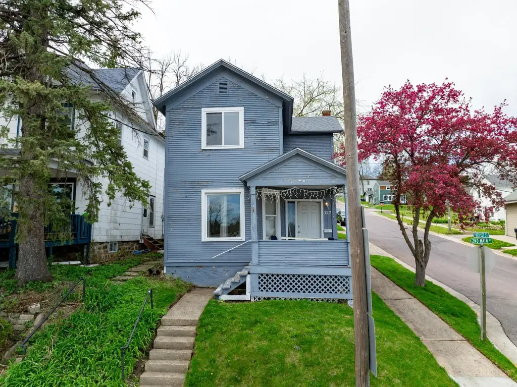 327 2nd Main Street, Elroy