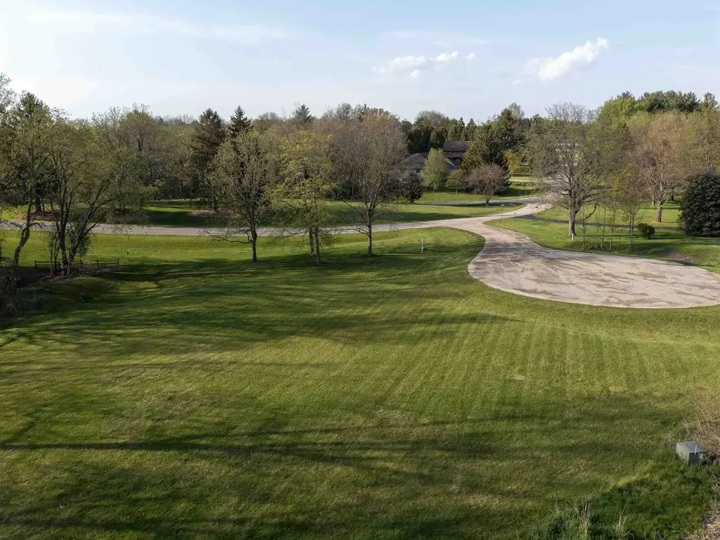 1 Bunny Trail, Janesville