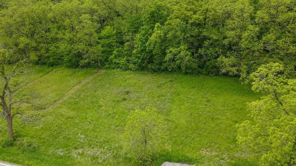 3.53 County Road F, Vermont