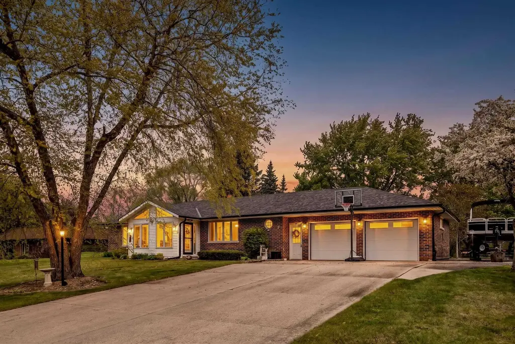 388 Palmer Avenue, Green Lake
