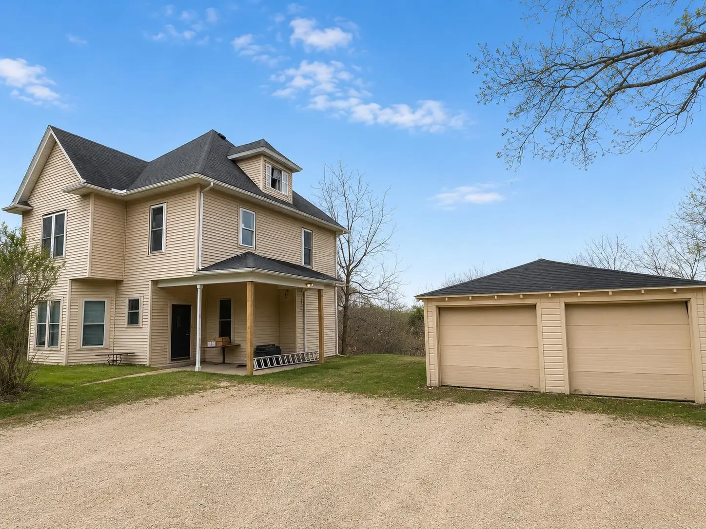 Photo of Listing #2022624