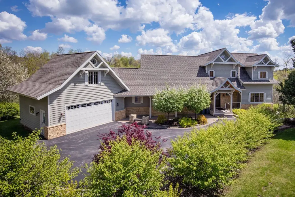8 Trillium Lane, Other